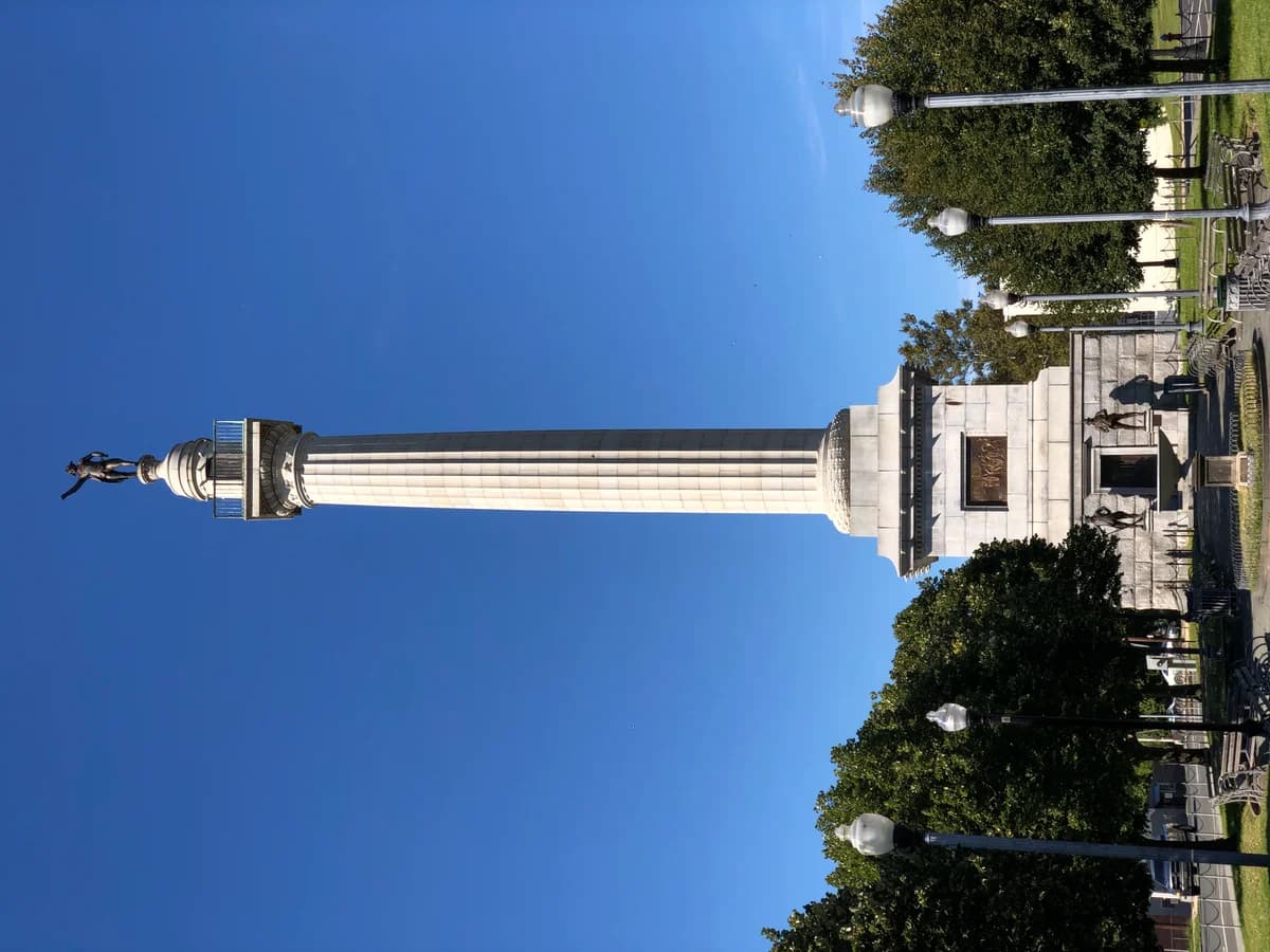 Intérieur du Trenton Battle Monument