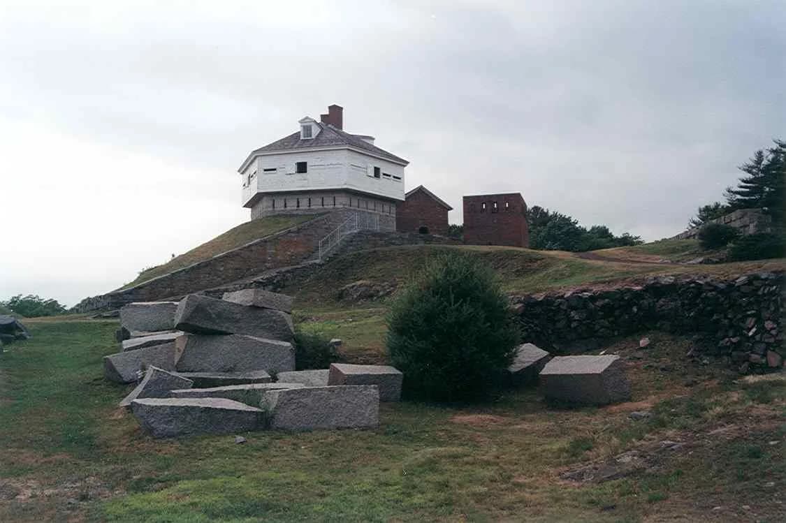 Intérieur du Fort McClary