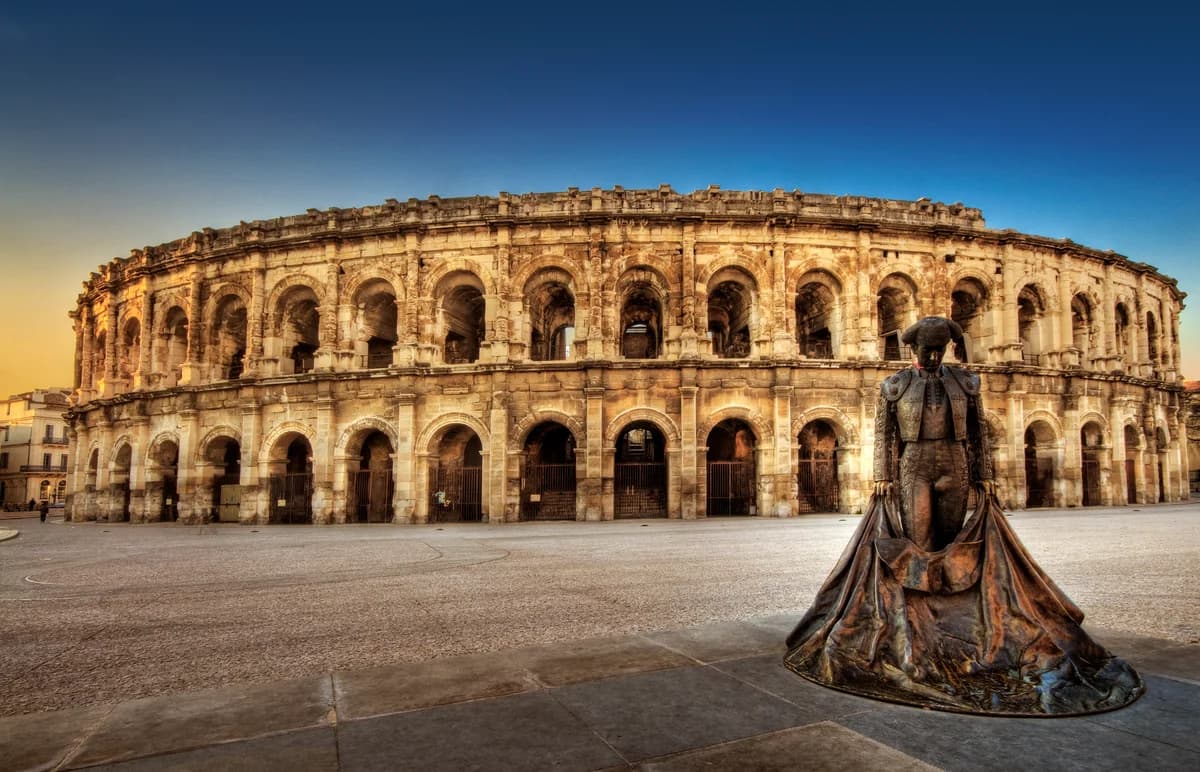 Arènes de Nîmes (intérieur)